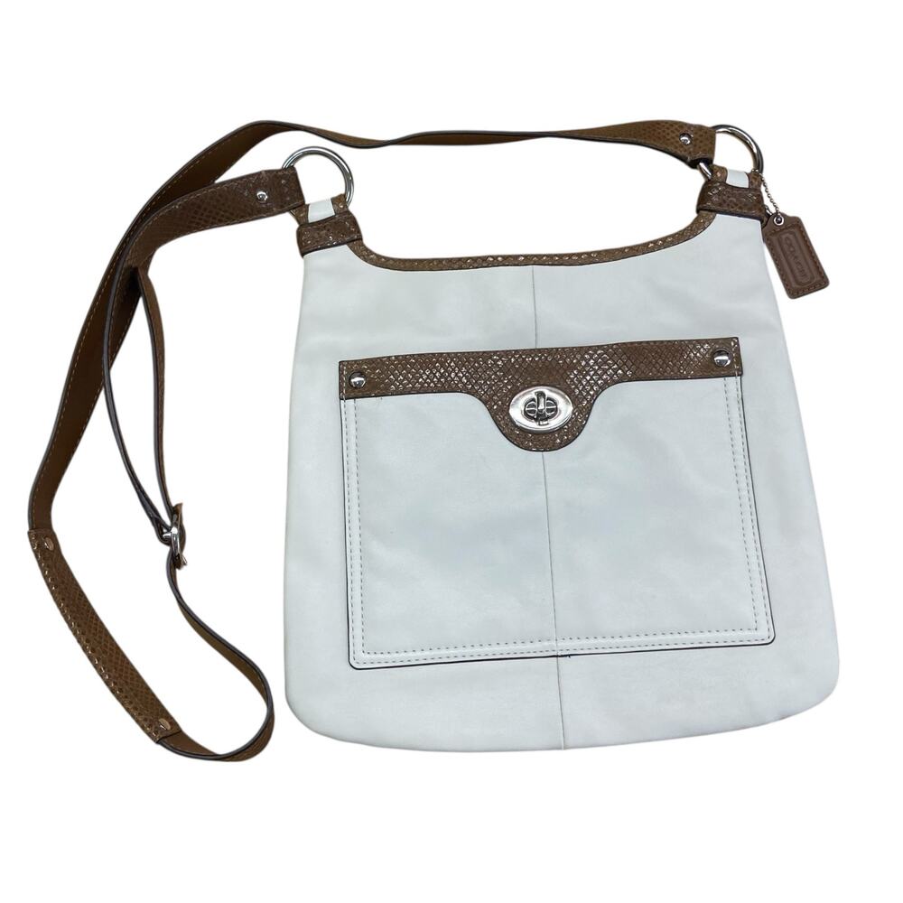 Y2K Vintage Coach Penelope White Leather Crossbody | Turn Lock Snake Trim